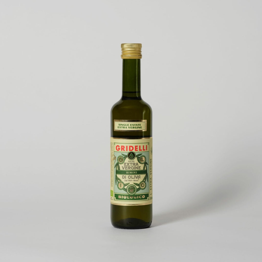 Rimini er en økologisk ekstra jomfru olivenolie, der er lavet af en nøje udvalgt blanding af Correggiolo og Frantoio oliven. 