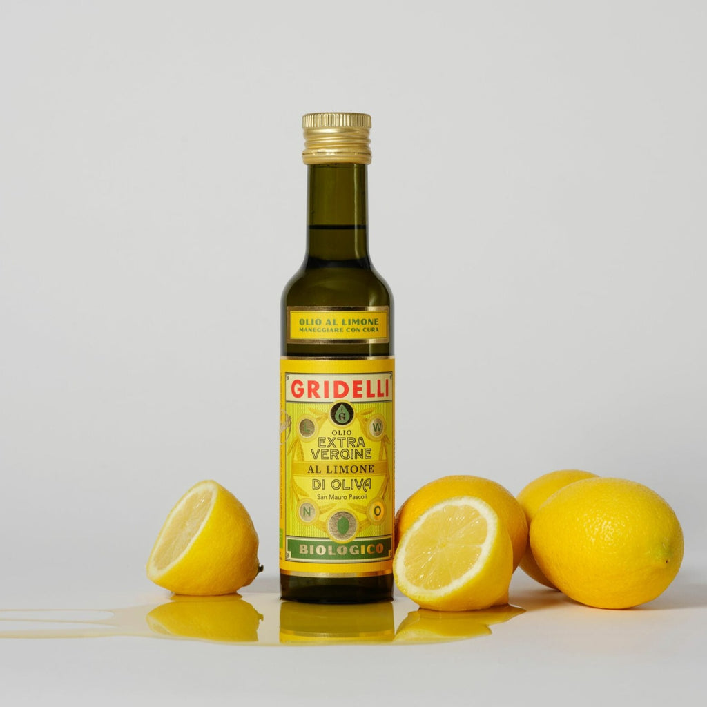 Olio al Limone er en økologisk ekstra jomfru olivenolie med smag af citron.