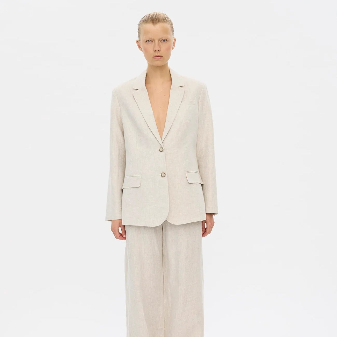 Let blazer fra Five Units i hør med afslappet, elegant udtryk