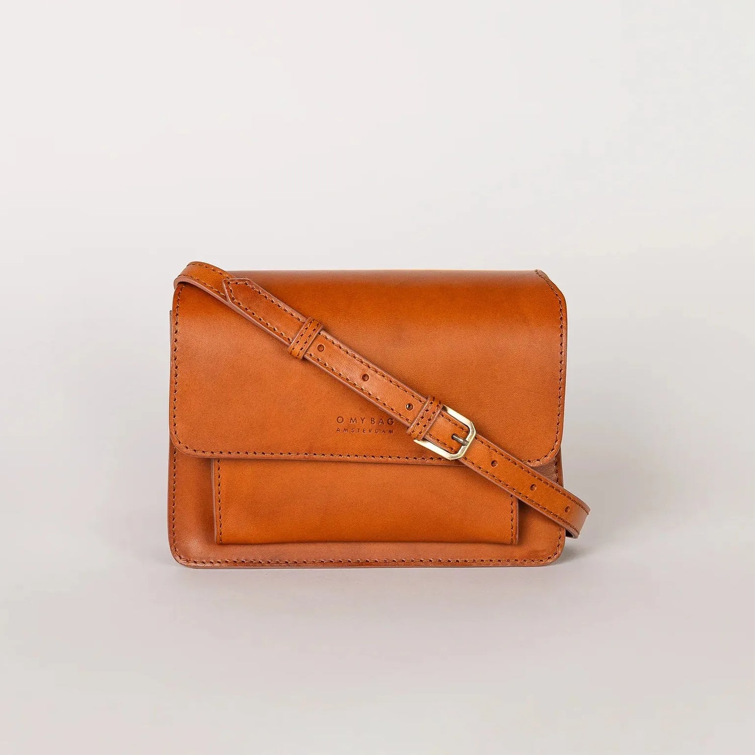 Harper Mini crossbody taske med flap og magnetisk lukning