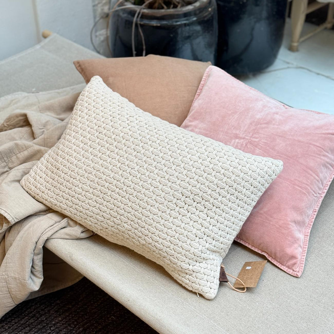 Strikket Pude - Øko GOTS Bomuld - Beige Melange