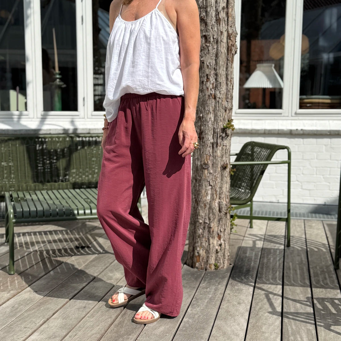 Cayenne bukserne fra FRAU i viskose kvaliteten. Dette par er i farven &