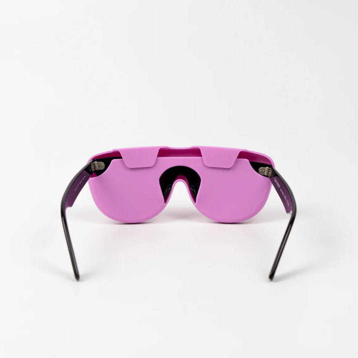 Lilla silikone brilleetui fra Lups The Case med blødt design