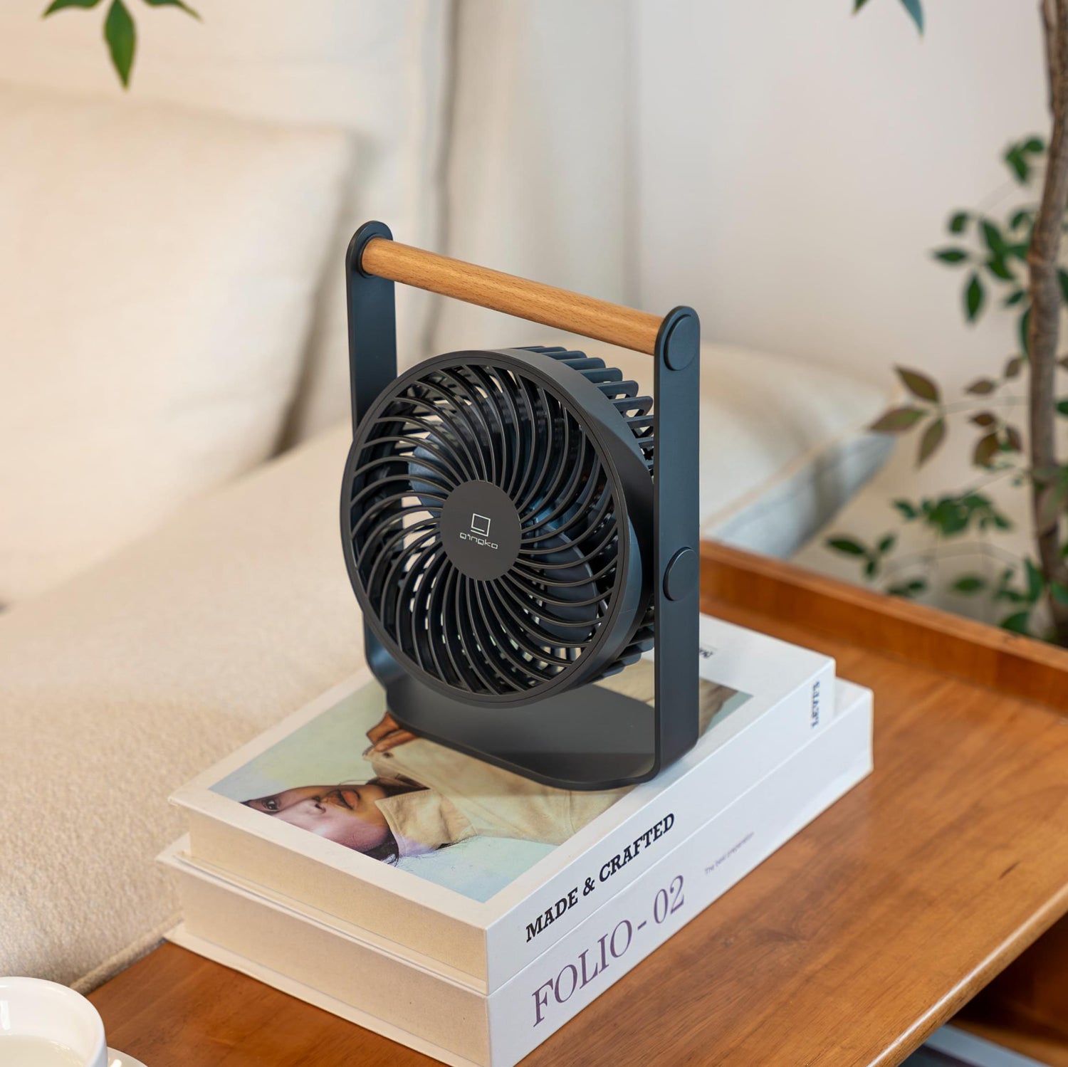 Lyra - Genopladelig Ventilator - Space Grey