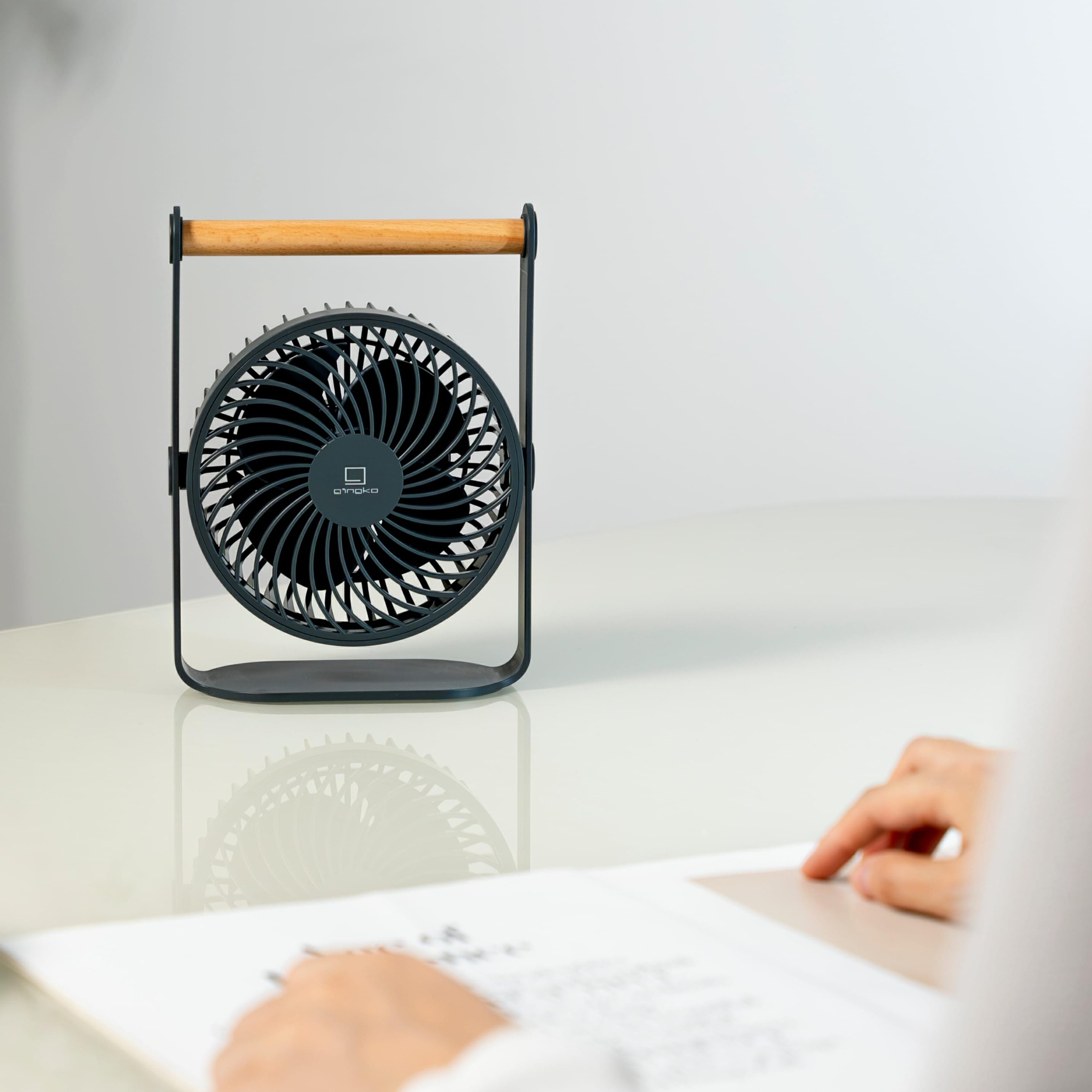Lyra - Genopladelig Ventilator - Space Grey