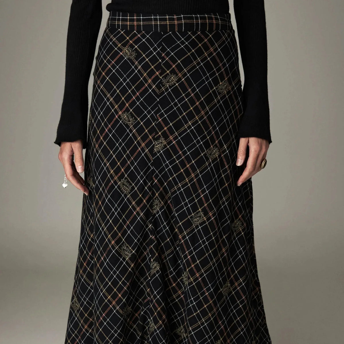 Nelly Nederdel - Noir Plaid