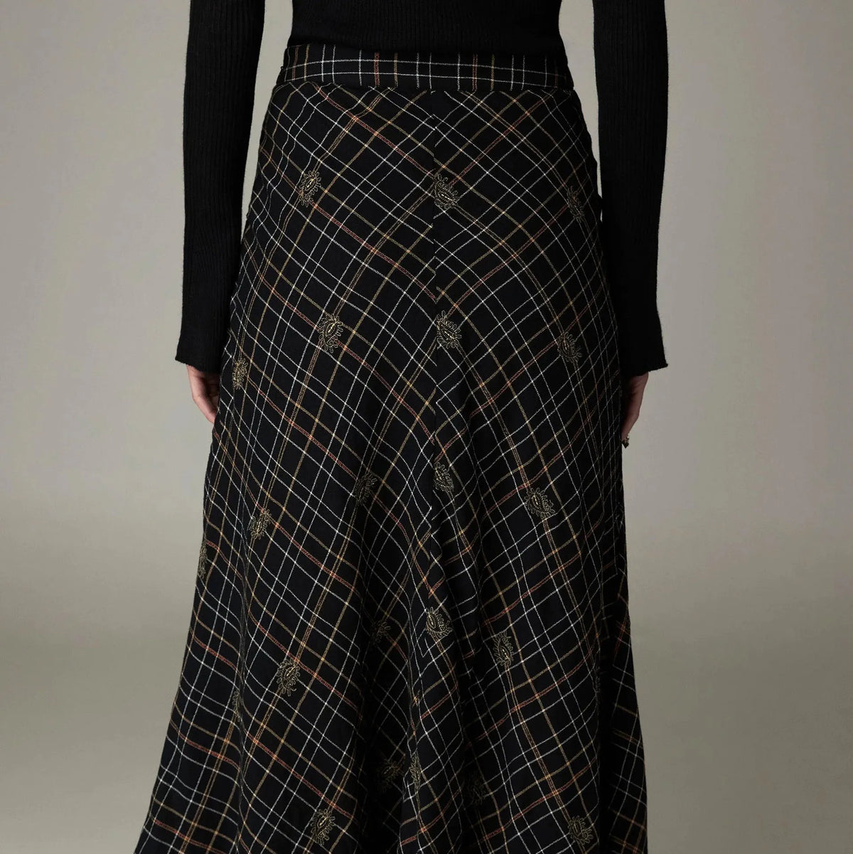 Nelly Nederdel - Noir Plaid