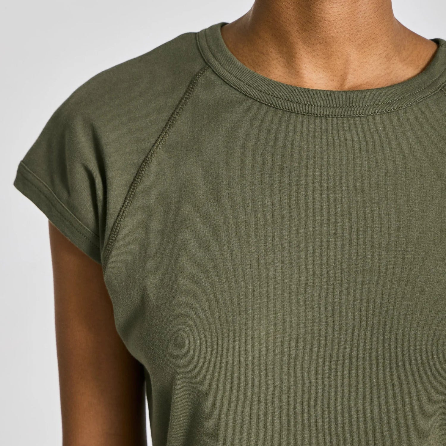 Malou T-shirt - Øko Bomuld - Olive Night