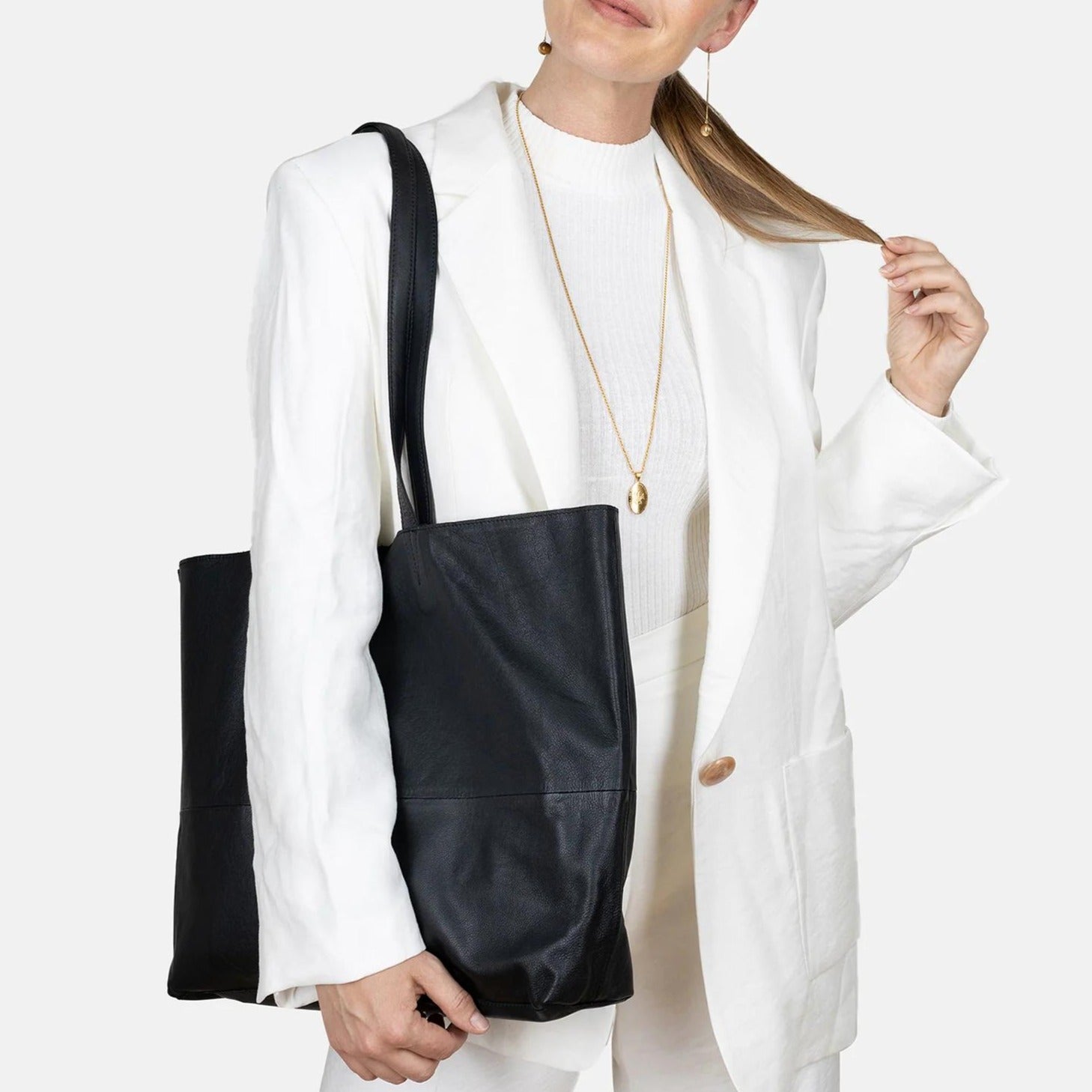 Marlo, Stor Urban Skuldertaske - Black