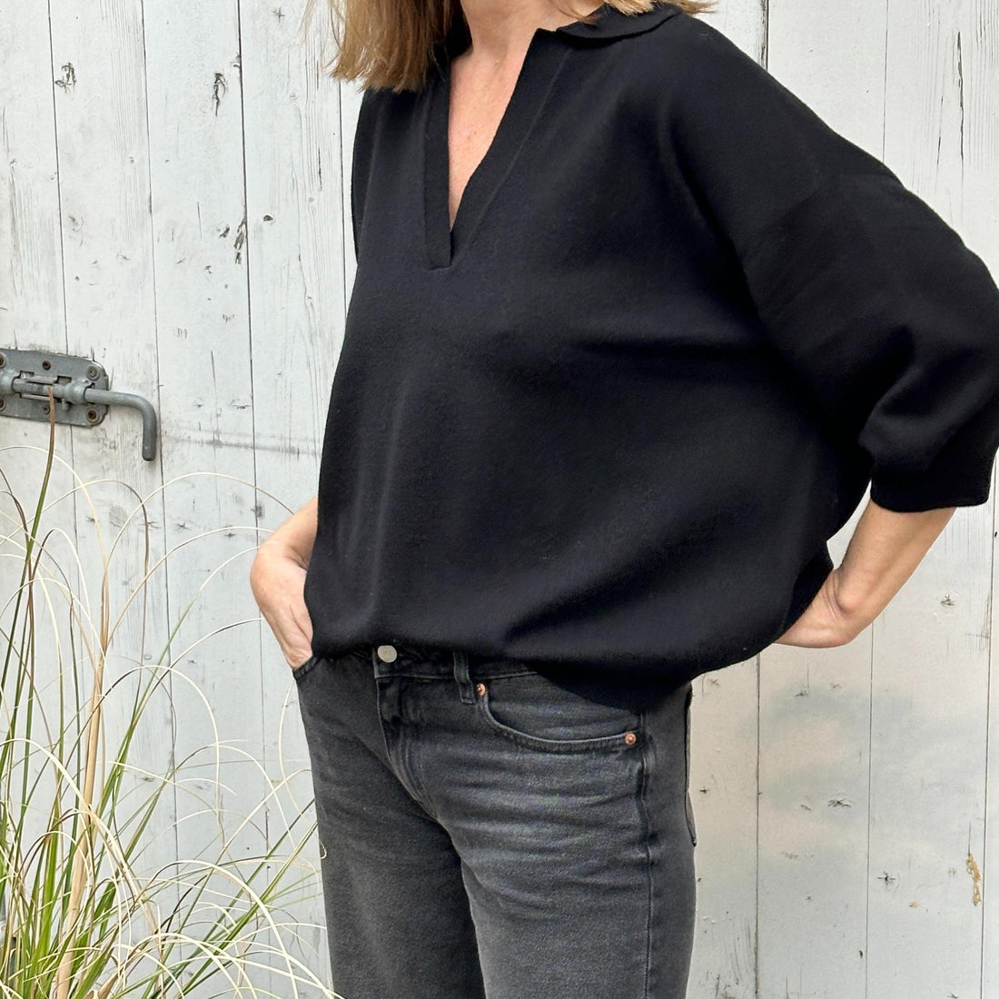 Vibeke V Neck - Velvet Black