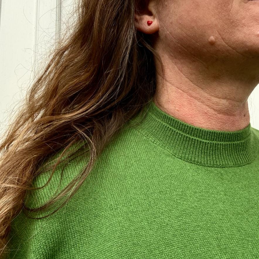 Dobbelt halsudskæring på Big Berta trøje fra Note Anecdote 