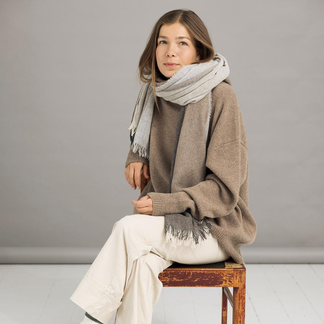 Fernando Tørklæde - Uld - Beige Greyish 