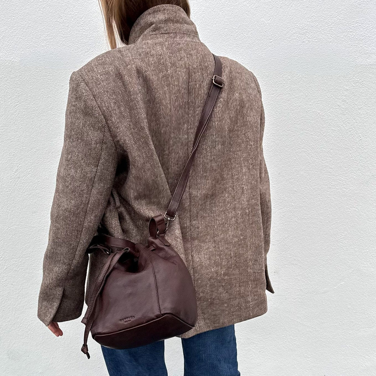 Olive Bucket Bag Crossbody - Brown