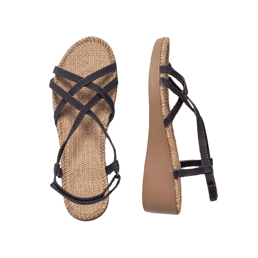 Den feminine mørkeblå sandal med kilehæl Shangies woman