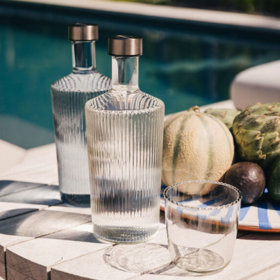 Mundblæst glaskande med riller i klar glas fra Paveau Glassware
