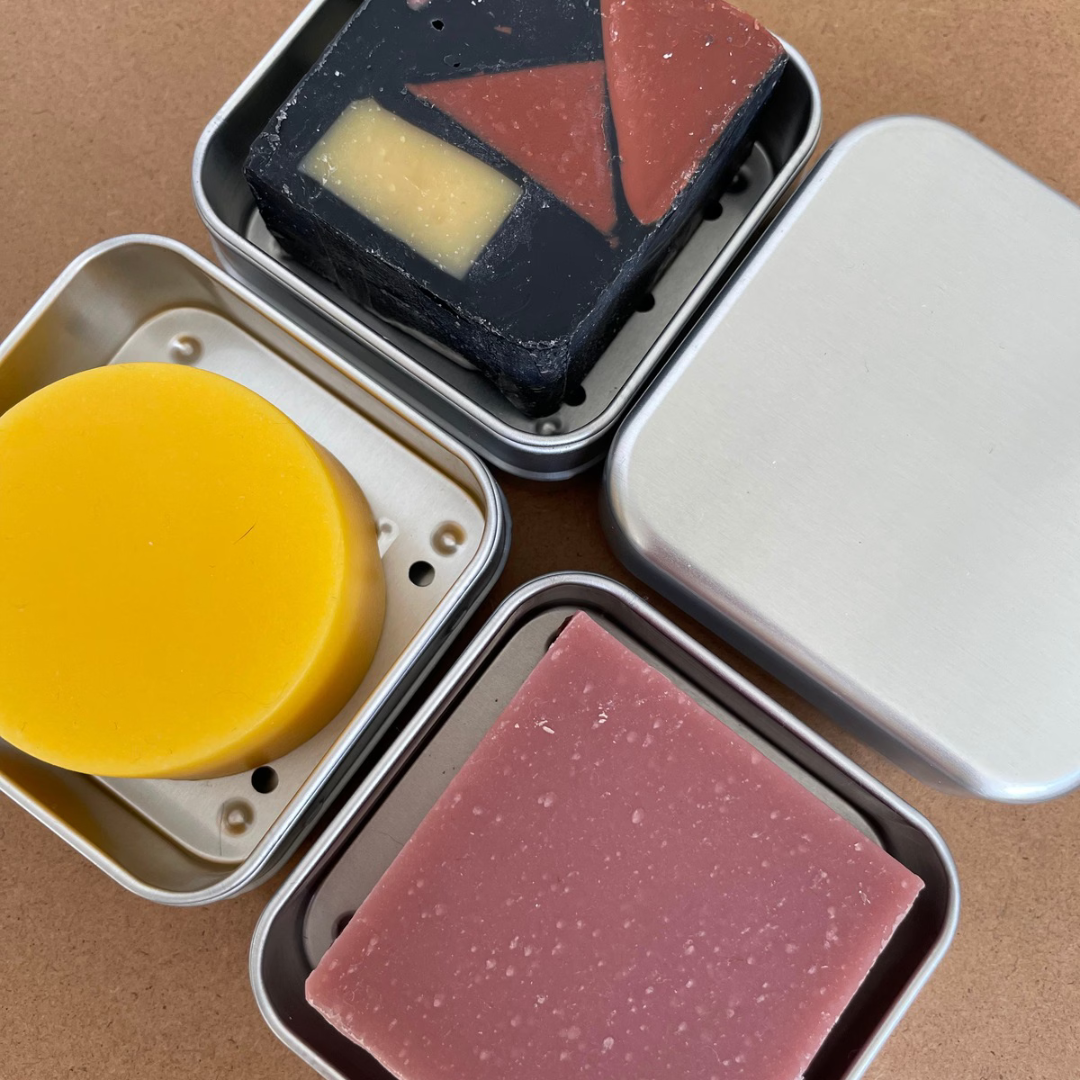 Beholder til sæbe-, shampoo- eller balsambar