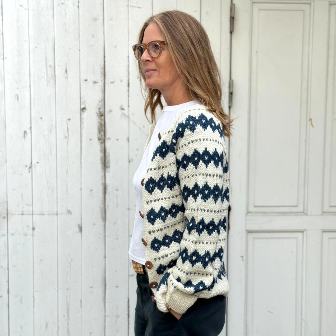 PREORDER Boliviansk Cardigan - 100% Alpachauld - Blå