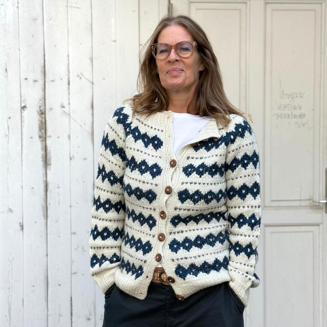 PREORDER Boliviansk Cardigan - 100% Alpachauld - Blå
