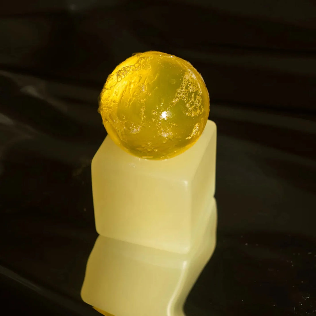OBA Soap Citralis med frisk citrusduft og geometrisk sæbeform