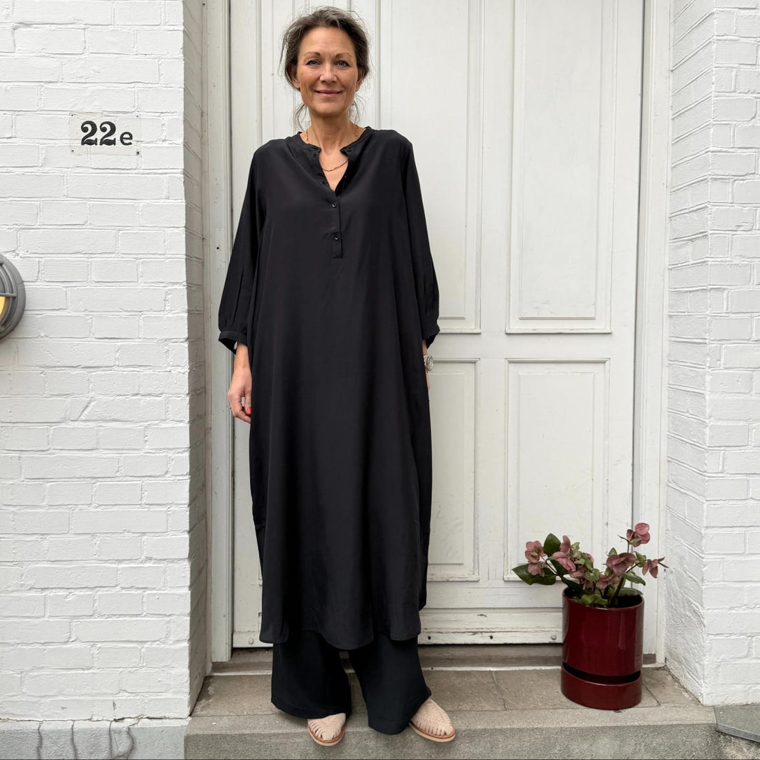 Madrid Kjole - Silke - Black