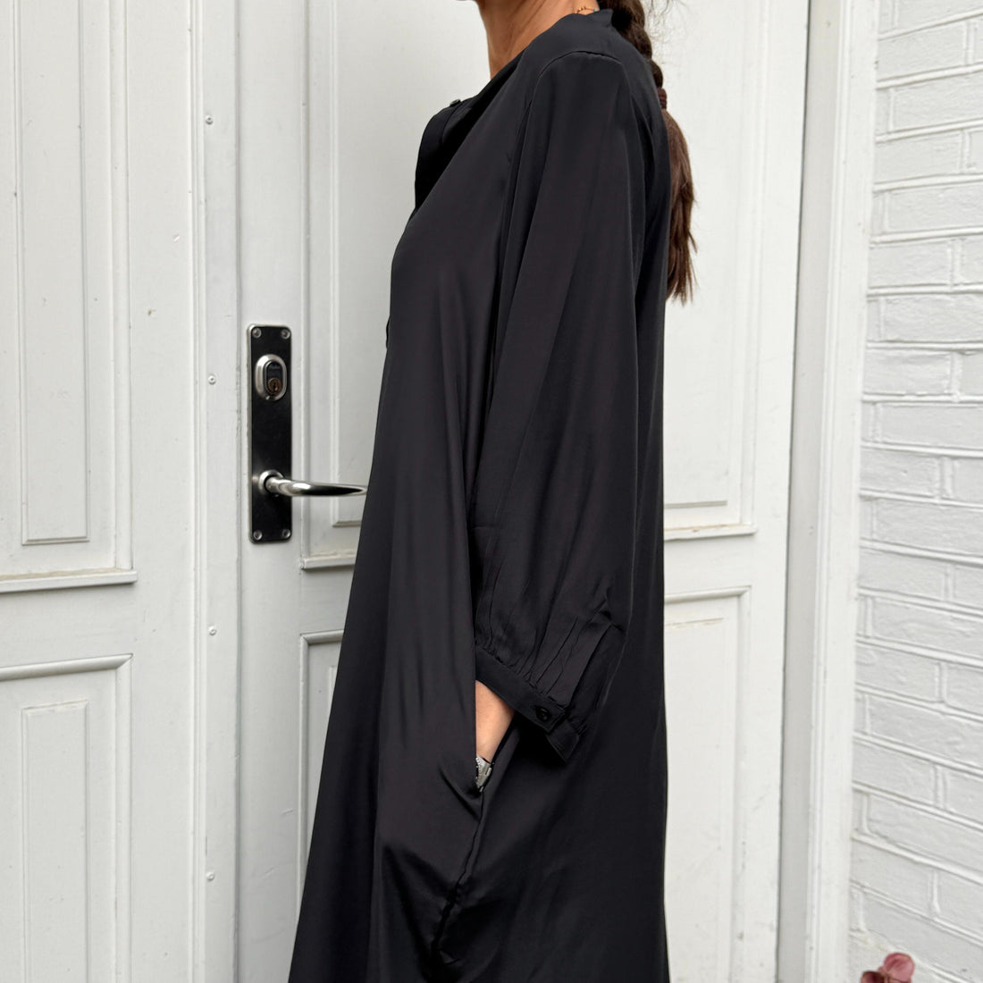 Madrid Kjole - Silke - Black