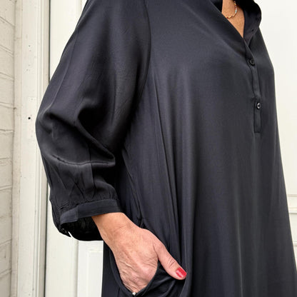 Madrid Kjole - Silke - Black