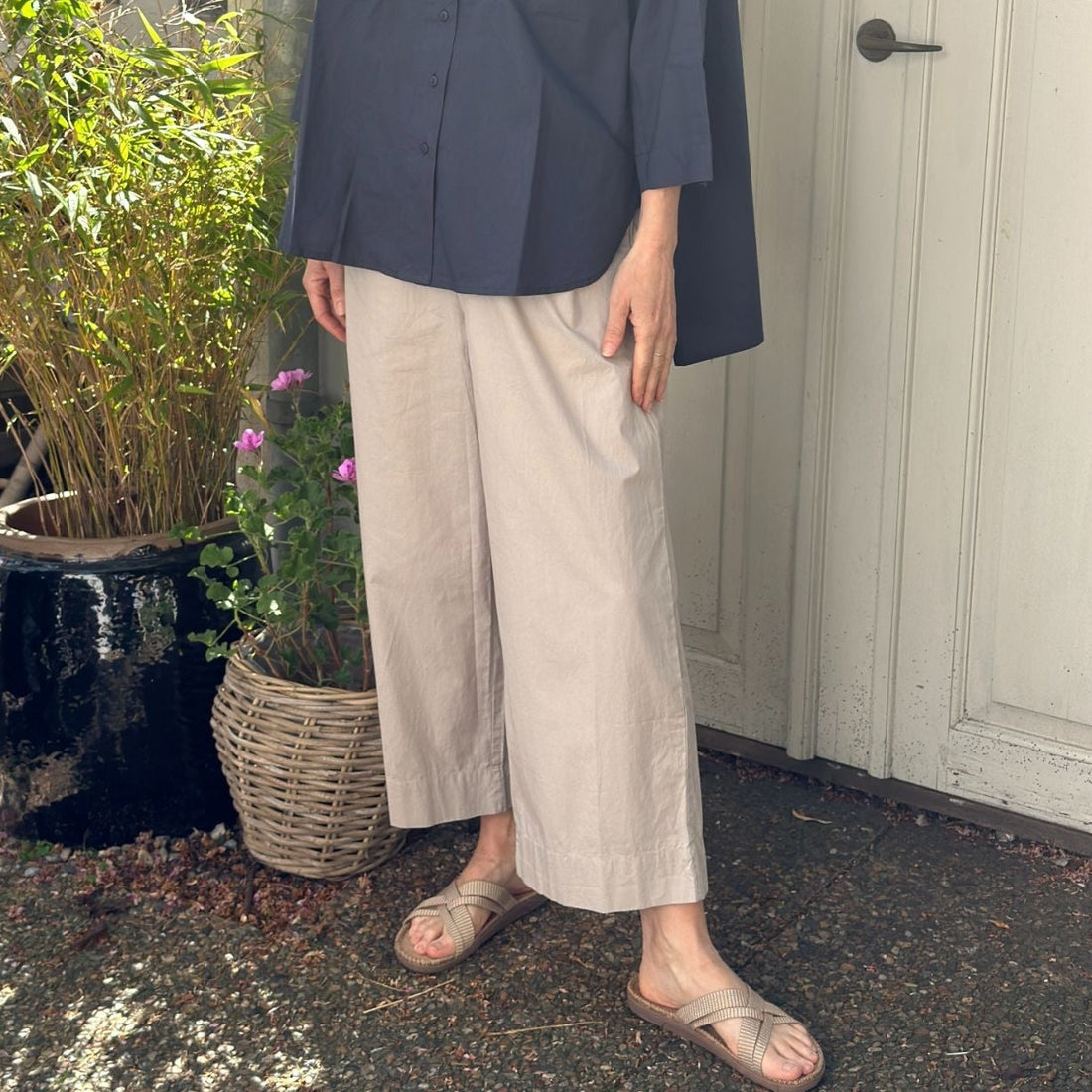 Copenhagen buksen er en bred buks. Denne er i farven &