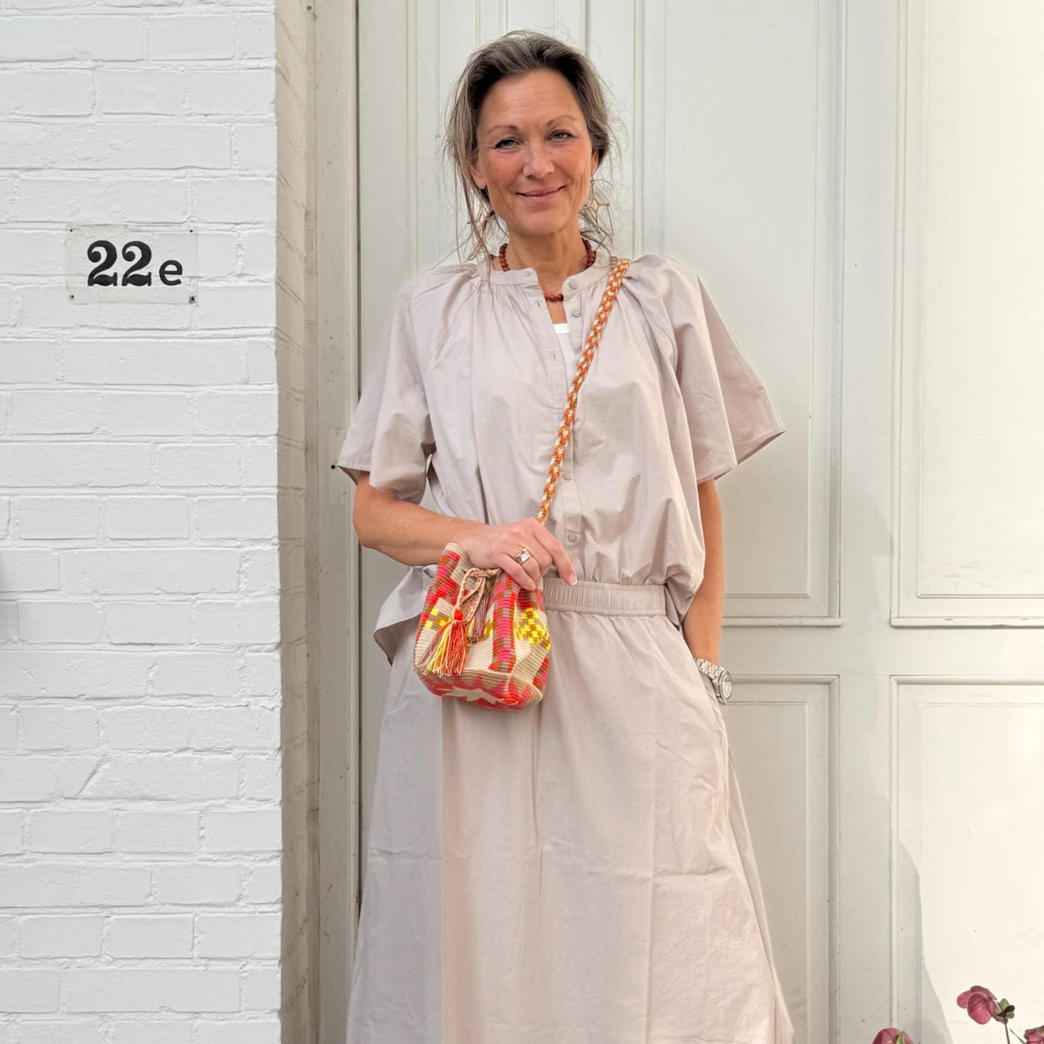 Frau skjorte i chateau grey med let fald og elegant silhuet