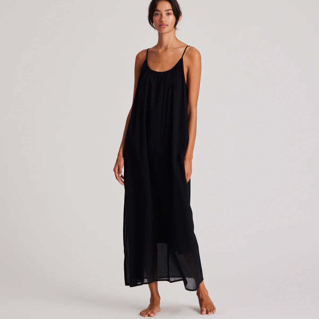 Sort stropkjole fra Gai+Lisva i bomuld