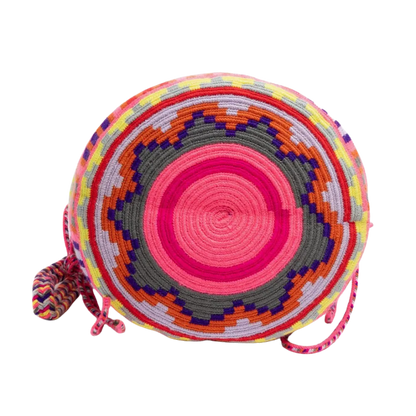 Håndlavet crossbody taske fra Guanabana i stribet væv med neon pink og mørkeblå detaljer