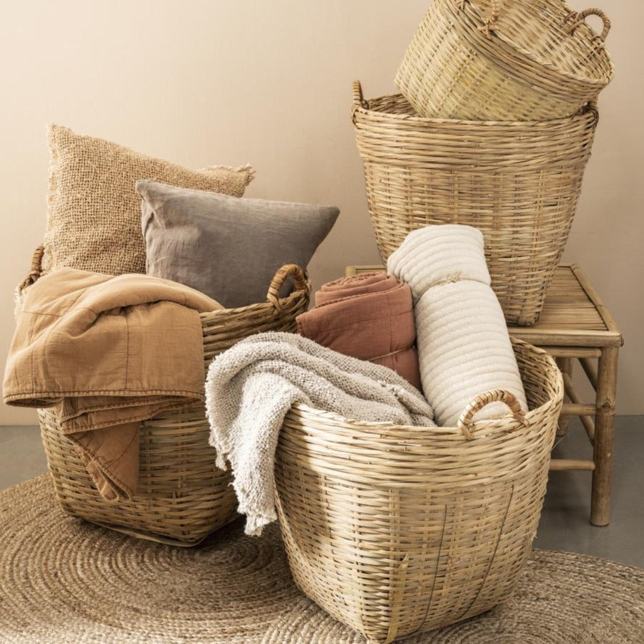 En vietnamkurv i bambus. Fås i 3 størrelser