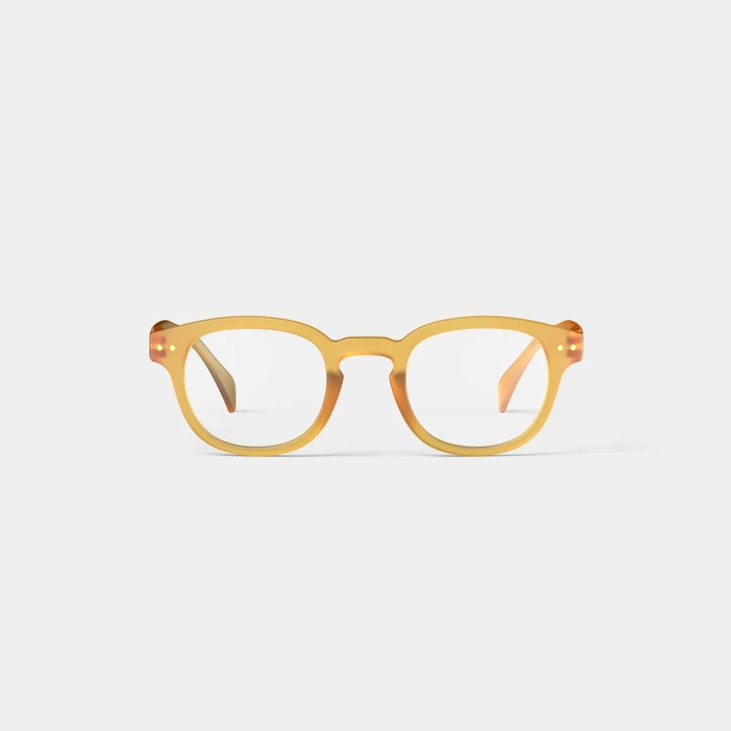 Izipizi læsebriller i model #C. I farvel 'Golden Glow', som er en gulig farve