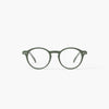 Izipizi læsebrille i model #D og farven 'khaki green' er en grøn læsebrille