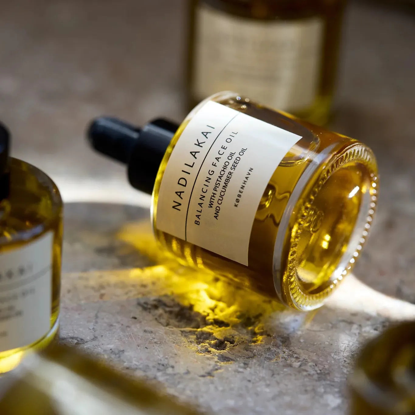 Nadilakai Balancing Face Oil til fugt, balance og silkeblød hud