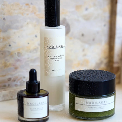 Nadilakai Botanical Milk med toner, serum og fugtighedscreme i ét