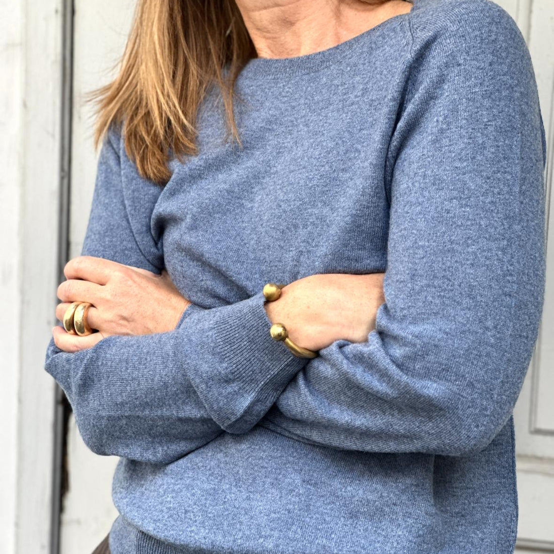 Langærmet strik fra Note Anecdote  i 90% merinould og 10% kashmir. Denne er i en lækker blå farve