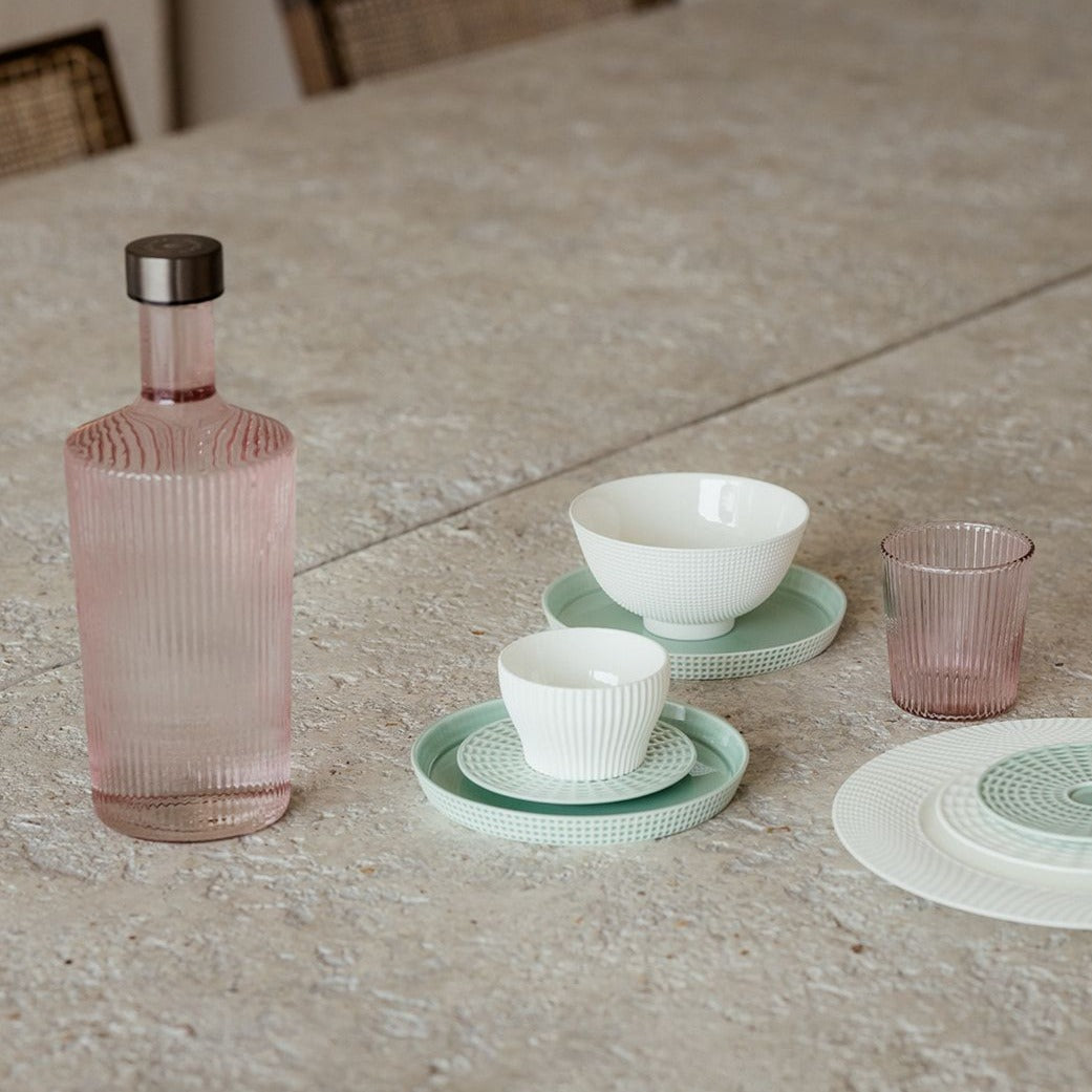 Vandglas fra Paveau Glassware. Her i farven &