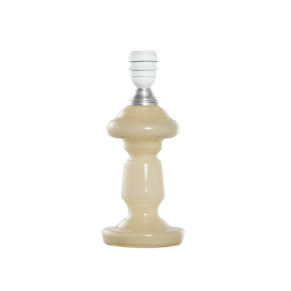 Petro 2 er en klassisk lampe i dansk design. Denne er i farven &
