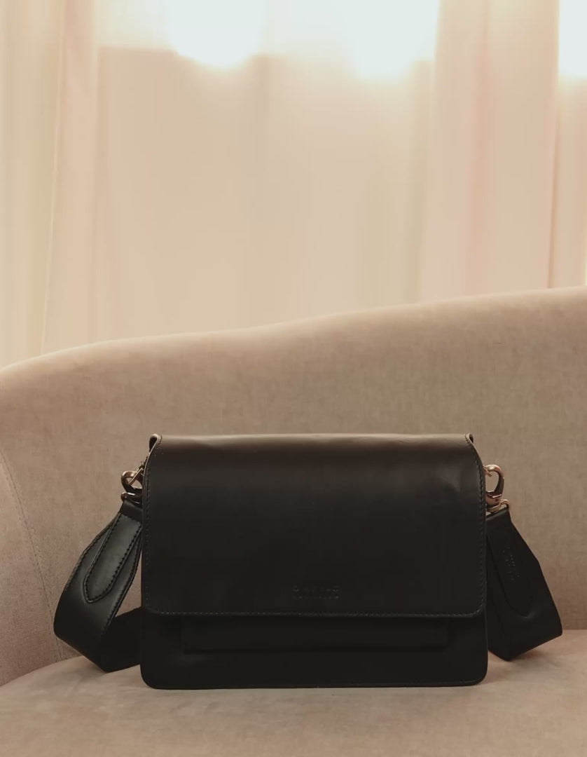 Harper - Skuldertaske - Black