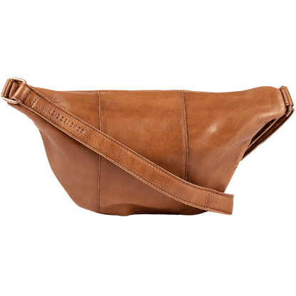 Faust er en bumbag taske fra ReDesigned. Denne er i farven walnut som er en mørkebrun læder