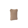 Fiola er en lille crossover taske i en svag lyserød farve