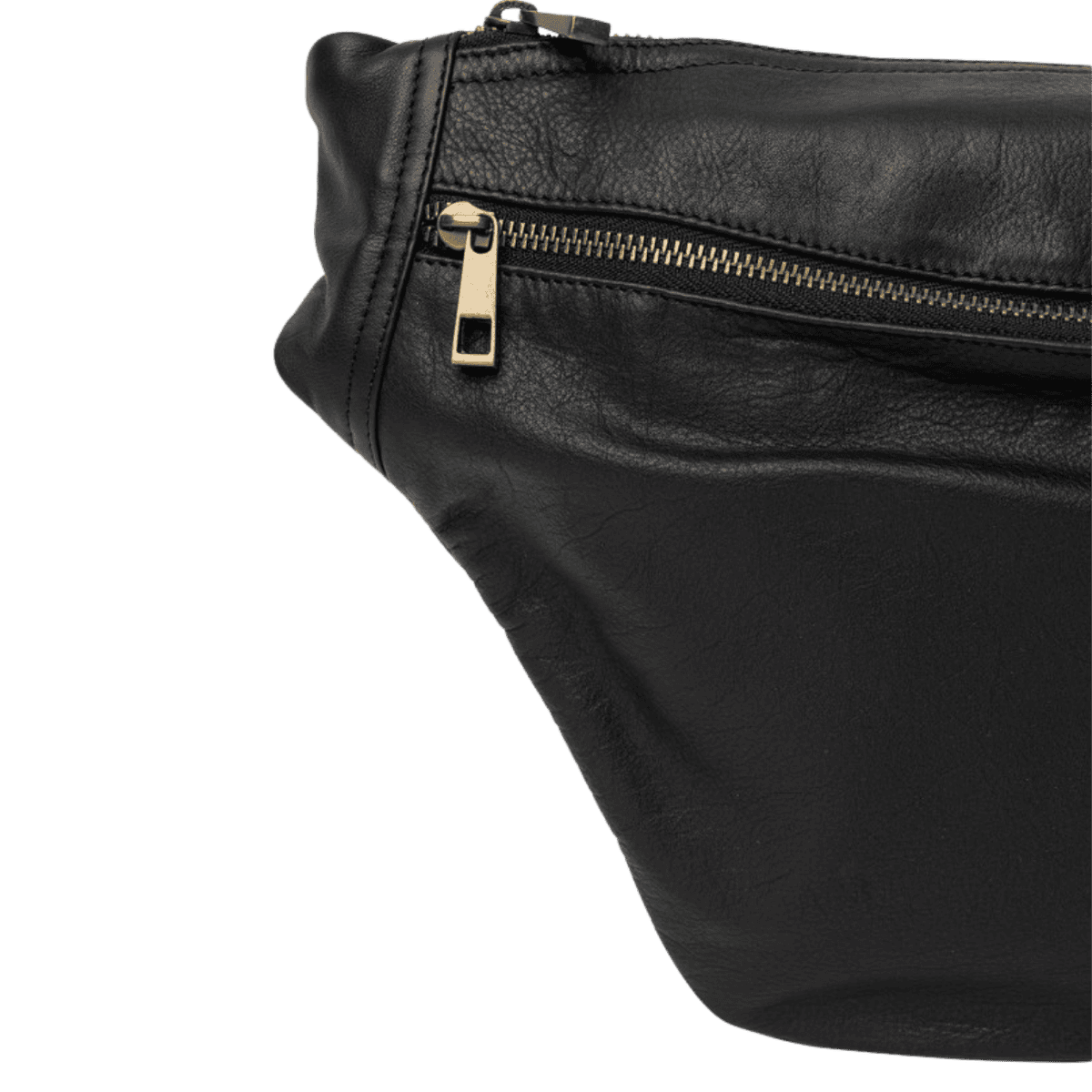 Merla er en stor bumbag taske fra ReDesigned. Denne er i farven black som er en sort læder