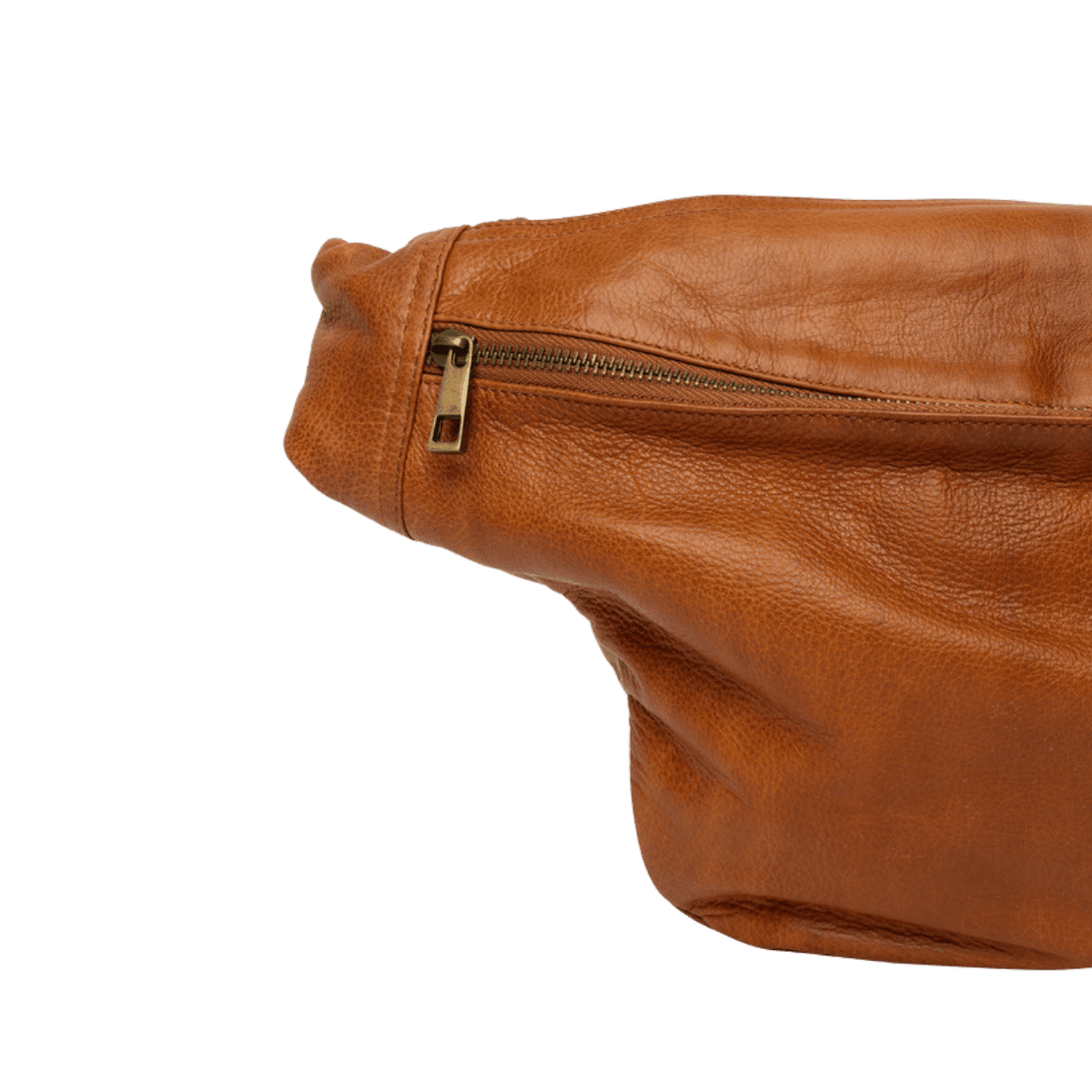 Merla er en stor bumbag taske fra ReDesigned. Denne er i farven burned tan som er en lysebrun læder