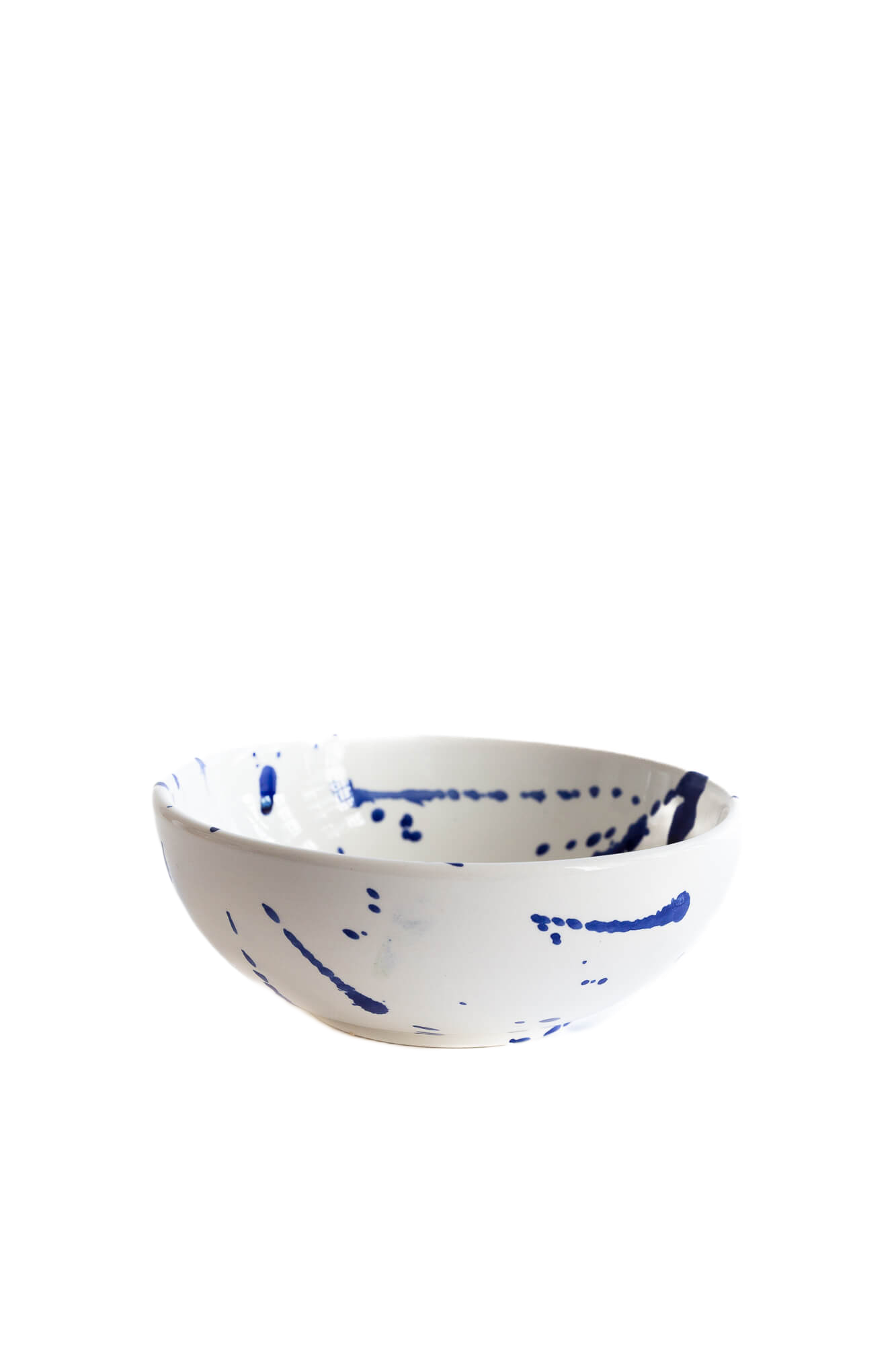 Hvid skål med blå splash