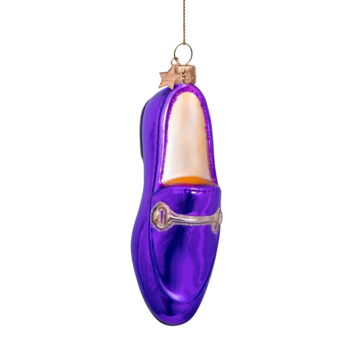 En lilla loafer sko som julekugle