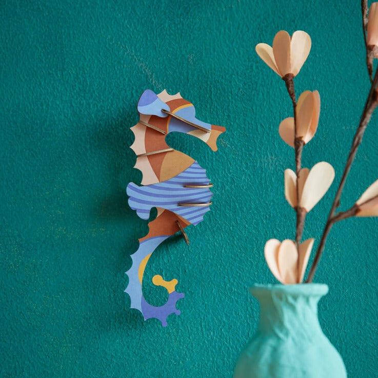 farverig søhest fra studio roof