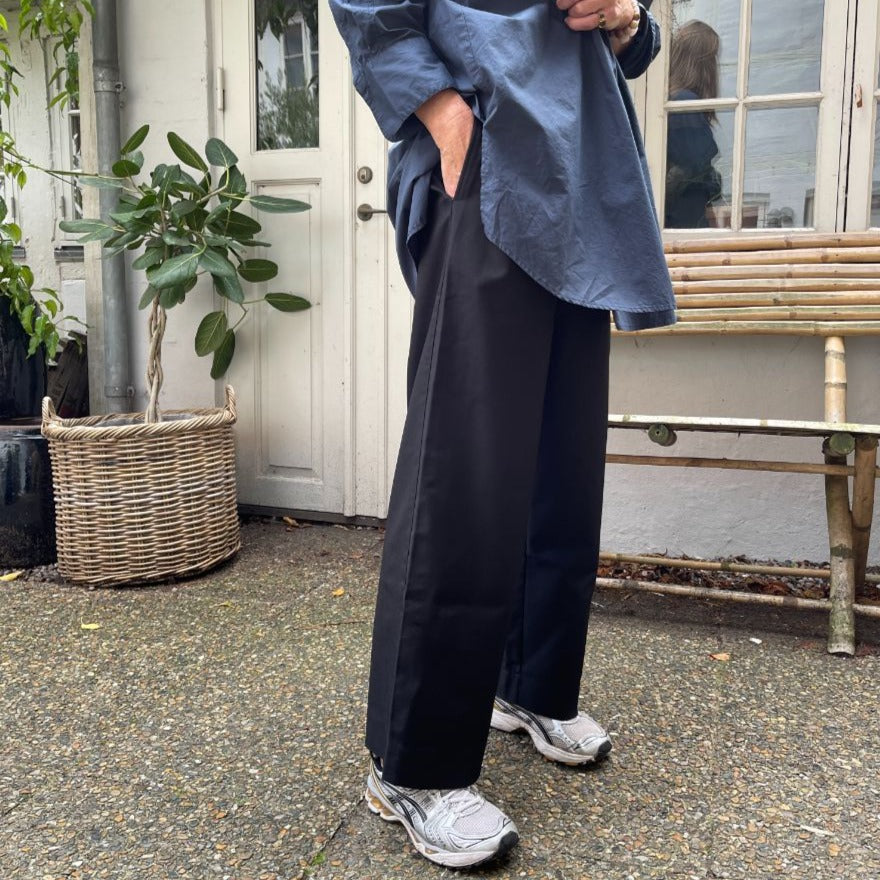 Frau, Copenhagen Long, Sorte Brede Bukser i Uldmix