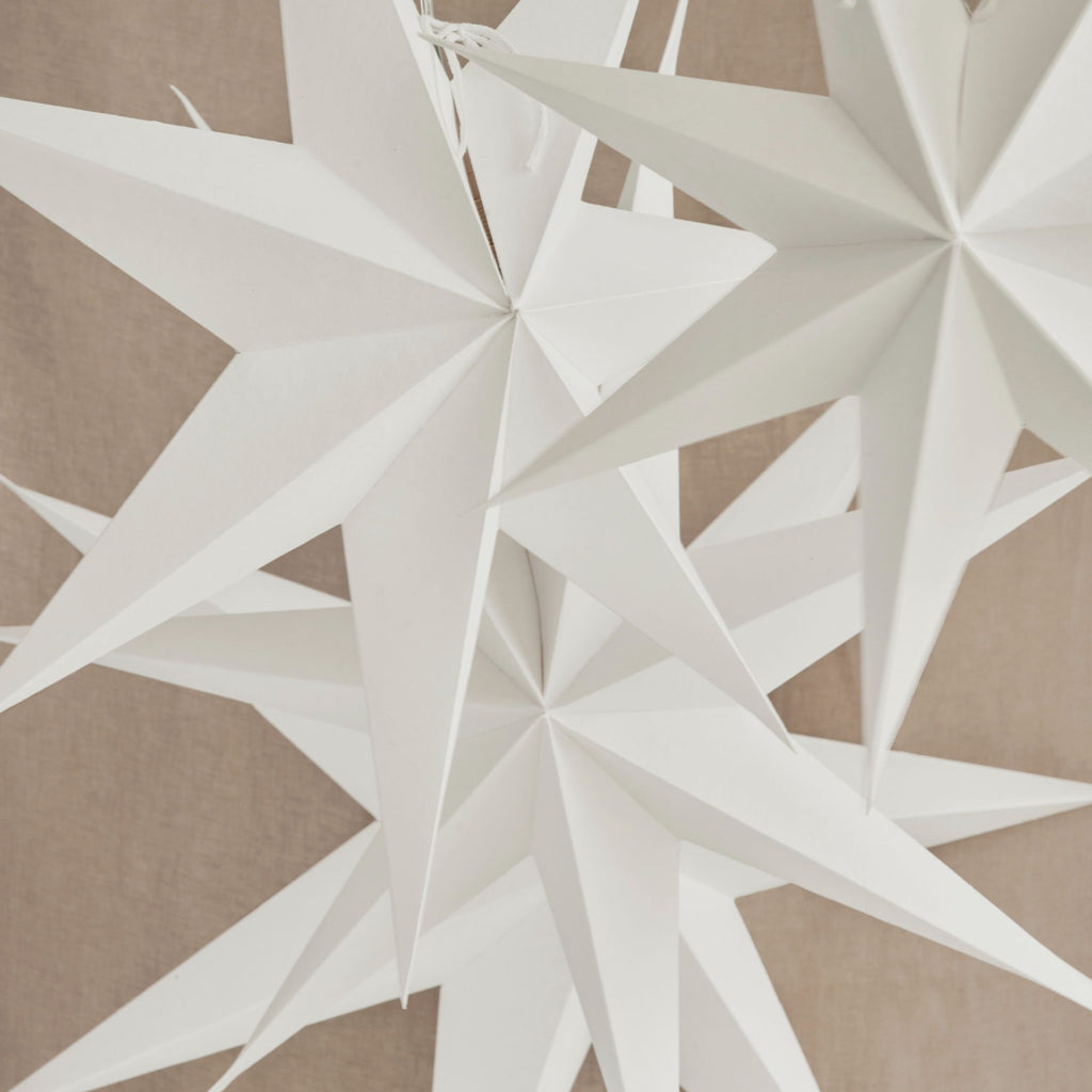 Greta, Papirstjerne i hvid, håndlavet julestjerne i 3 størrelser,  fra Watt & Veke