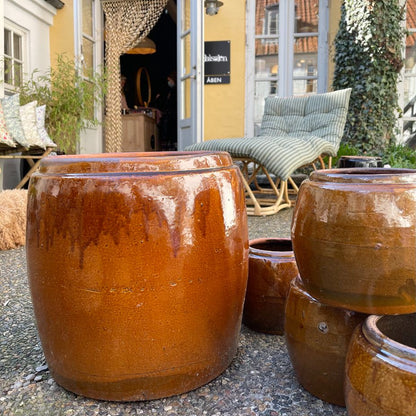 Brune glaserede krukker fra B green. Fås i flere str 