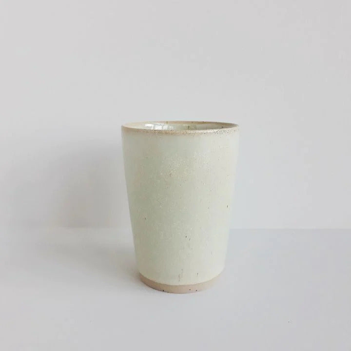 ø-cup tall fra bornholm keramikfabrik i farven peppermint